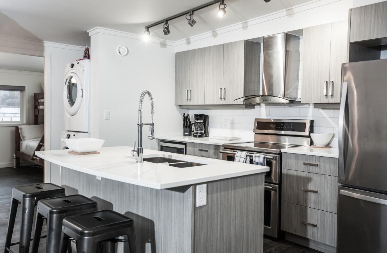 Novlan Suite By Revelstoke Vacations 외부 사진